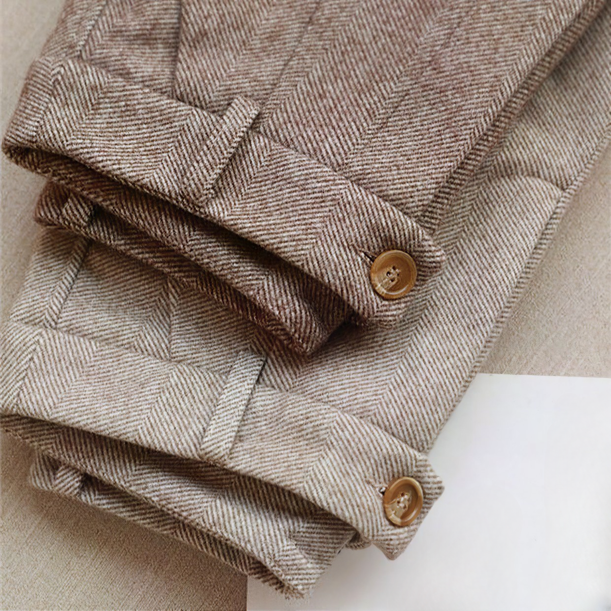 Mateo | Élégance Contemporaine