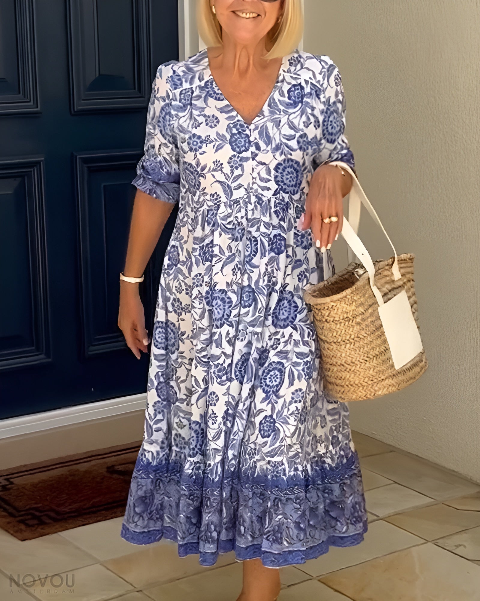 Azariah - Robe Fleurie Élégante avec Décolleté en V