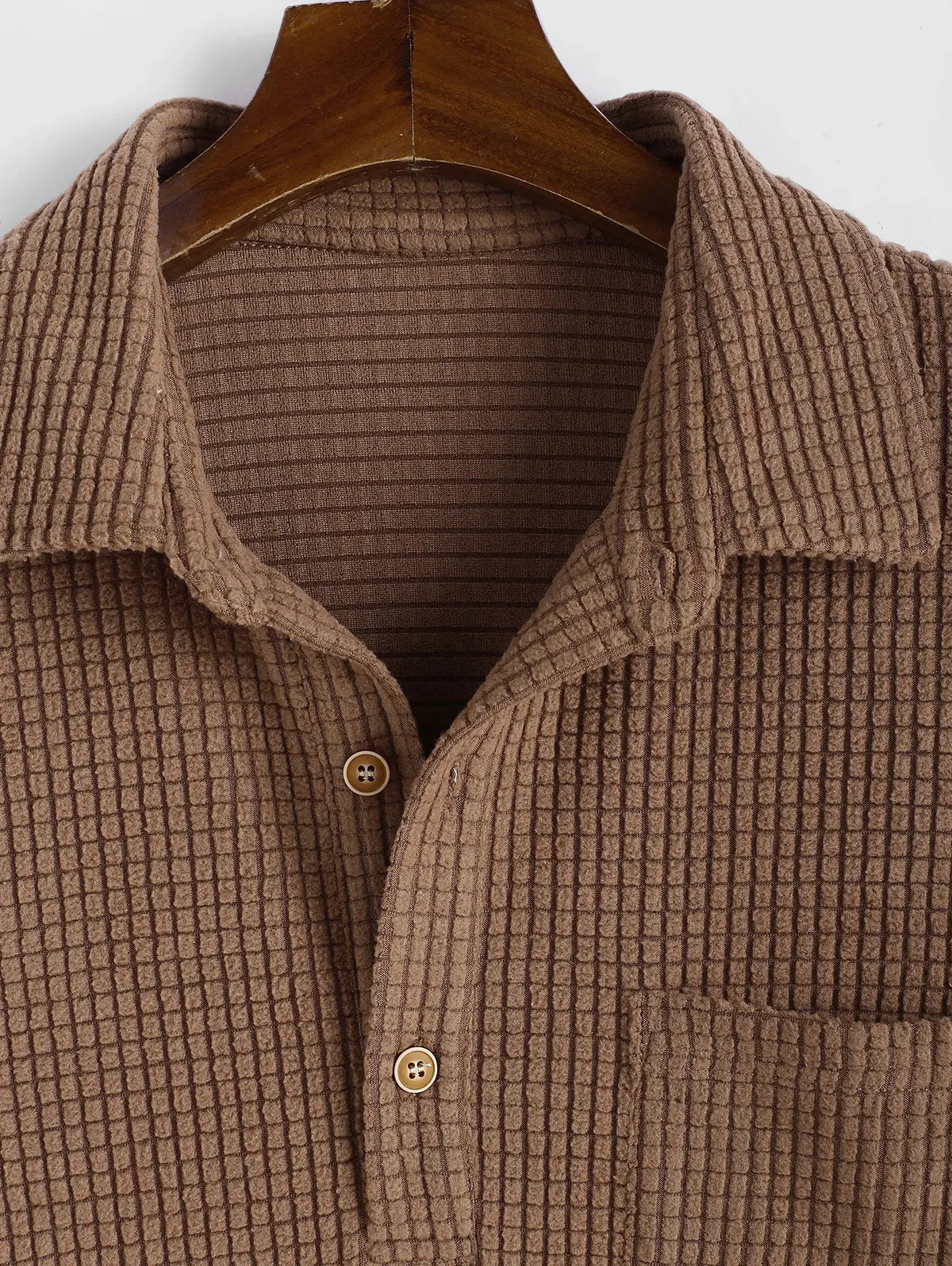 Luca | Style Chaud et Intemporel